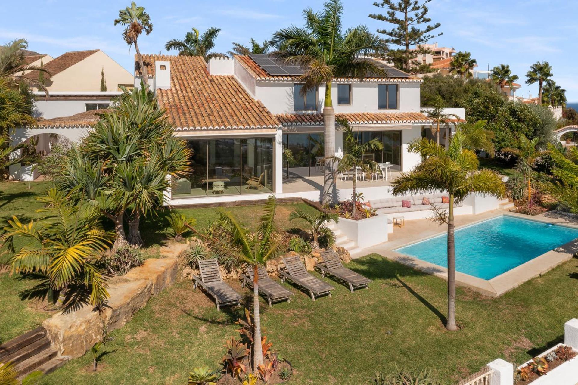 Bed & Breakfast In Villa Eden Palm Benalmádena Exterior foto