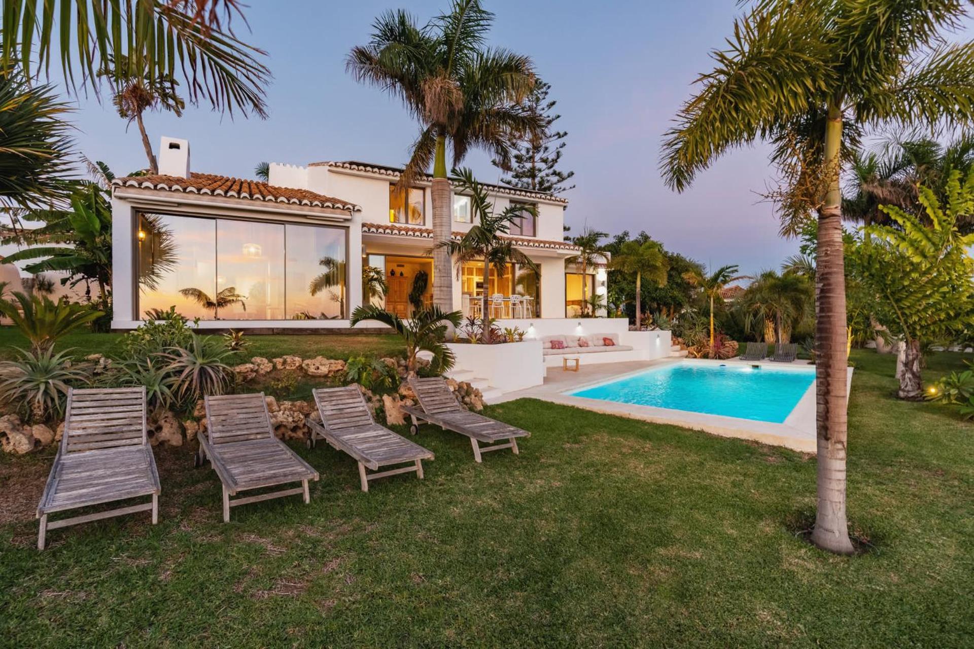 Bed & Breakfast In Villa Eden Palm Benalmádena Exterior foto