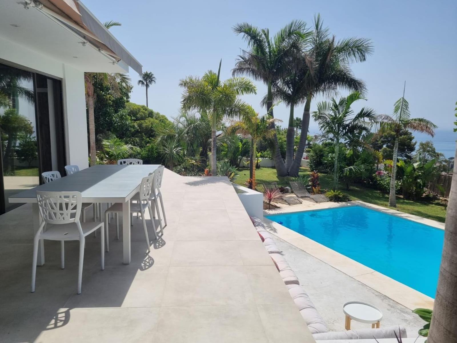 Bed & Breakfast In Villa Eden Palm Benalmádena Exterior foto