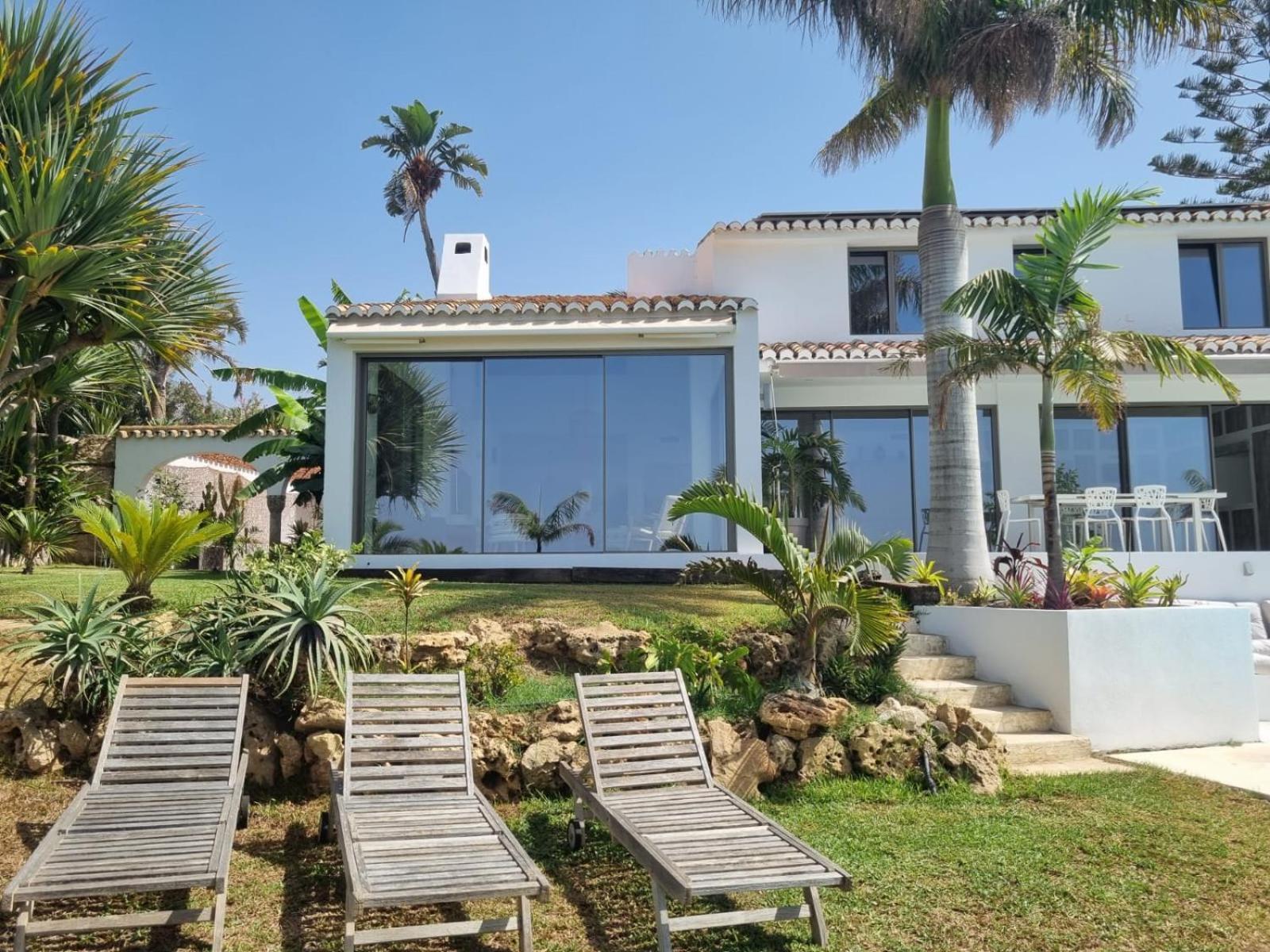 Bed & Breakfast In Villa Eden Palm Benalmádena Exterior foto